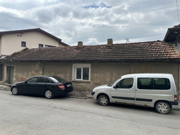 Къща в Разград, Варош - 65 кв.м за 1138 €/кв.м - Снимка #1