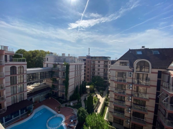 Двустаен апартамент в к.к. Слънчев бряг - 79 кв.м за 1252 €/кв.м - Снимка #1