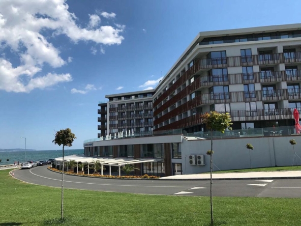 Двустаен апартамент в Несебър - 69 кв.м за 1421 €/кв.м - Снимка #1