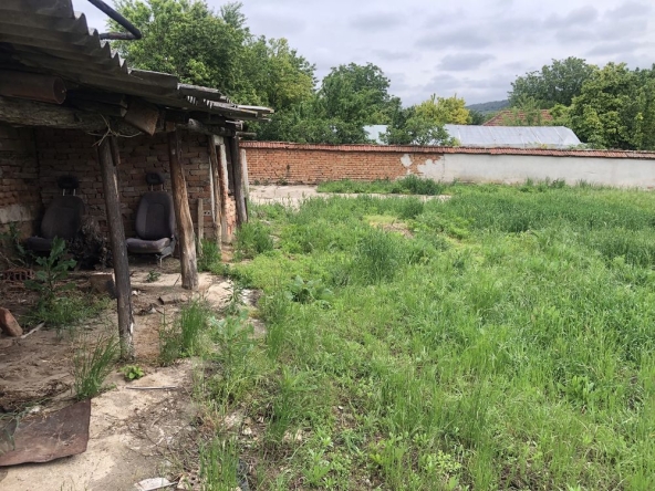 Парцел в с. Буковлък, Област Плевен - 715 кв.м за 33 €/кв.м - Снимка #1