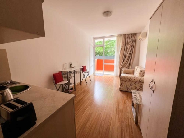 Дава се под наем Едностаен апартамент в к.к. Слънчев бряг - 27 кв.м за 150 € - Снимка #1