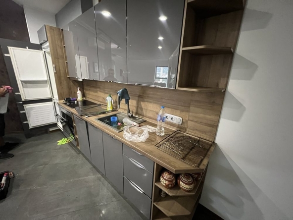 Дава се под наем Тристаен апартамент в София, Редута - 120 кв.м за 816 € - Снимка #1