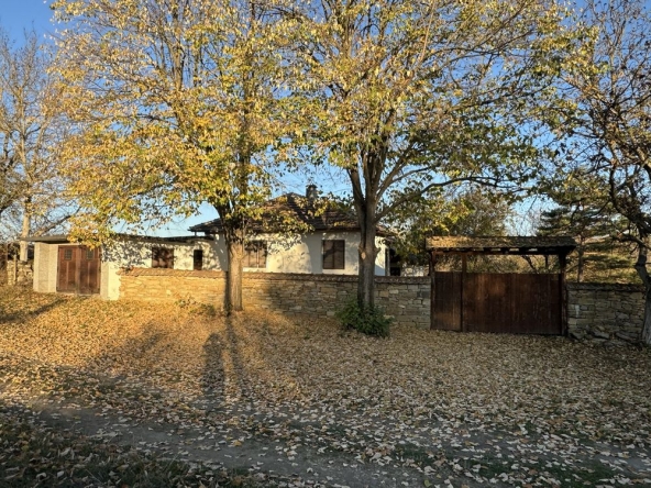 Къща в Велико Търново, Централна гара - 160 кв.м за 844 €/кв.м - Снимка #1