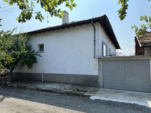 Къща в Казанлък - 105 кв.м за 515 €/кв.м - Снимка #1