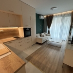 Дава се под наем Двустаен апартамент в к.к. Св.Св. Константин и Елена - 70 кв.м за 950 € - Снимка #1