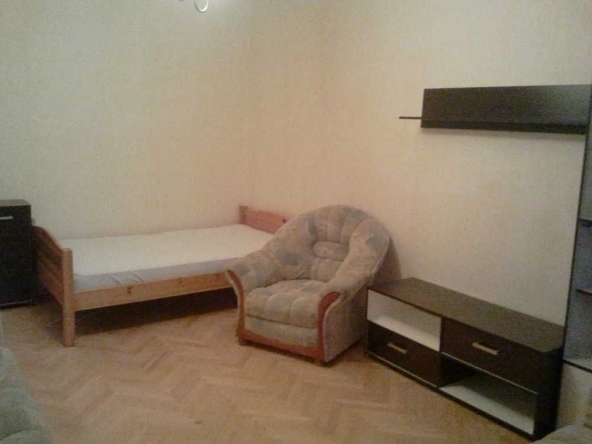 Дава се под наем Едностаен апартамент в София, Младост 1 - 50 кв.м за 357 € - Снимка #1