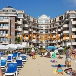 Двустаен апартамент в к.к. Слънчев бряг - 93 кв.м за 1807 €/кв.м - Снимка #1