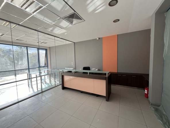 Дава се под наем Офис в София, Хладилника - 324 кв.м за 2400 € - Снимка #1