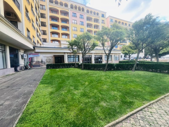 Двустаен апартамент в к.к. Златни пясъци - 75 кв.м за 1200 €/кв.м - Снимка #1