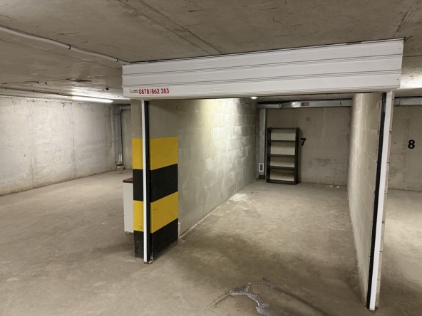 Дава се под наем Гараж / Паркомясто в София, Драгалевци - 13 кв.м за 152.49 € - Снимка #1