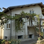 Къща в Угърчин - 269 кв.м за 181 €/кв.м - Снимка #1