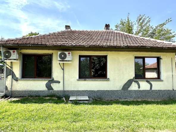 Къща в с. Балван, Област Велико Търново - 71 кв.м за 826 €/кв.м - Снимка #1