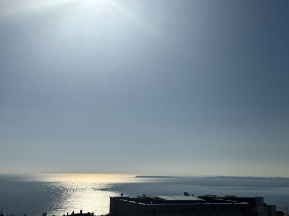 Етаж от къща в Свети Влас - 192 кв.м за 1068 €/кв.м - Снимка #1