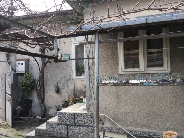 Къща в Тутракан - 60 кв.м за 327 €/кв.м - Снимка #1