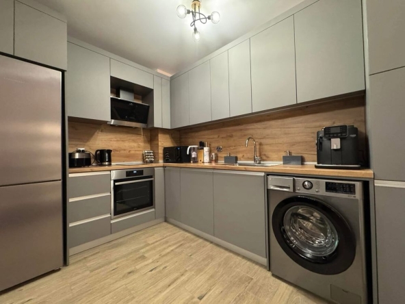 Двустаен апартамент в Асеновград - 70 кв.м за 1487 €/кв.м - Снимка #1