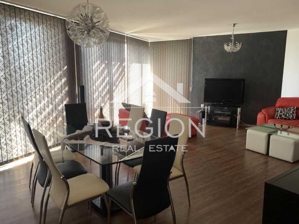 Дава се под наем Тристаен апартамент в Варна, Бриз - 128 кв.м за 700 € - Снимка #1