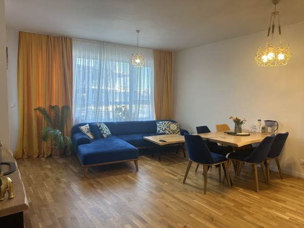 Дава се под наем Двустаен апартамент в Бургас, Братя Миладинови - 76 кв.м за 612 € - Снимка #1