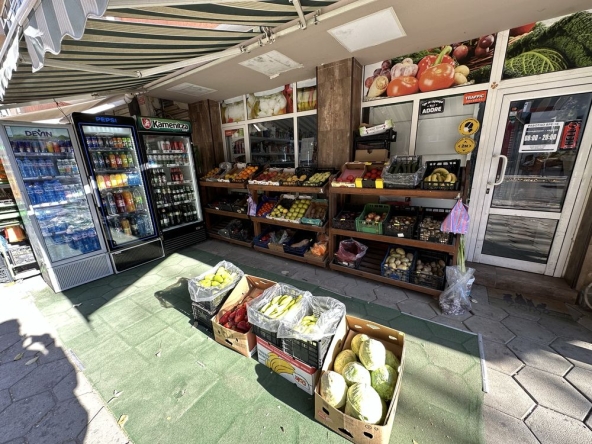 Магазин в Пловдив, Кючук Париж - 55 кв.м за 186 €/кв.м - Снимка #1