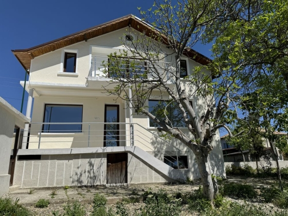 Къща в Казанлък - 155 кв.м за 938 €/кв.м - Снимка #1