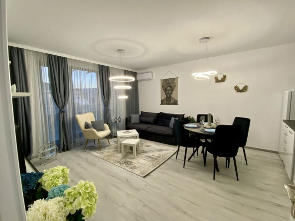 Дава се под наем Двустаен апартамент в Пловдив, Христо Смирненски - 75 кв.м за 510 € - Снимка #1