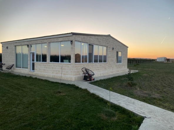 Дава се под наем Земеделски имот в к.к. Слънчев бряг -  кв.м за 765 € - Снимка #1