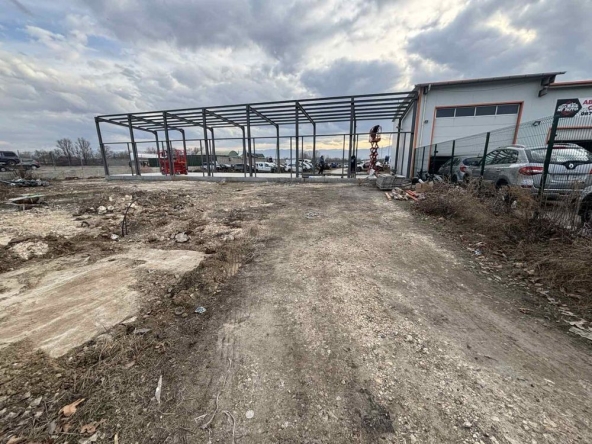 Дава се под наем Промишлена сграда в с. Мокрище, Област Пазарджик - 210 кв.м за 1785 € - Снимка #1