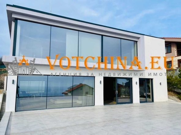 Къща в Балчик - 747 кв.м за 1339 €/кв.м - Снимка #1