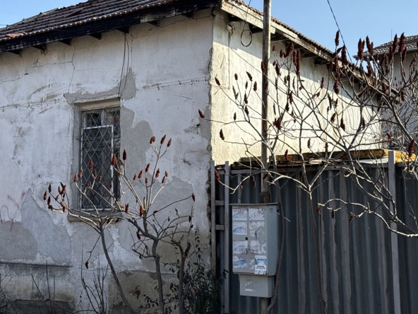 Дава се под наем Къща в София, Орландовци - 70 кв.м за 459 € - Снимка #1