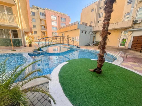 Двустаен апартамент в к.к. Слънчев бряг - 73 кв.м за 850 €/кв.м - Снимка #1