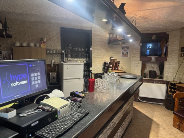 Заведение в Русе, Хъшове - 300 кв.м за 102 €/кв.м - Снимка #1