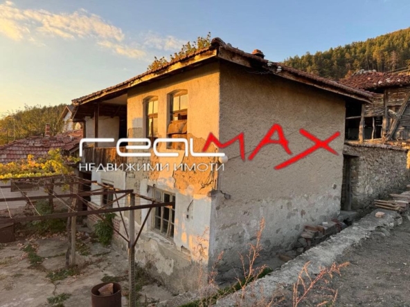 Къща в с. Горно Изворово, Област Стара Загора - 85 кв.м за 261 €/кв.м - Снимка #1