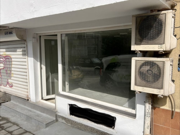 Дава се под наем Магазин в Варна, Операта - 45 кв.м за 468.69 € - Снимка #1