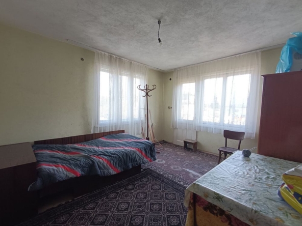 Къща в с. Годлево, Област Благоевград - 900 кв.м за 91 €/кв.м - Снимка #1