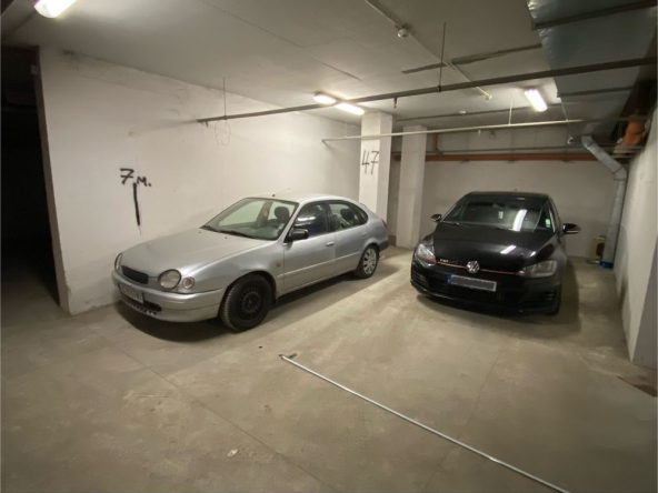 Дава се под наем Гараж / Паркомясто в София, 7-ми 11-ти километър - 20 кв.м за 61.2 € - Снимка #1