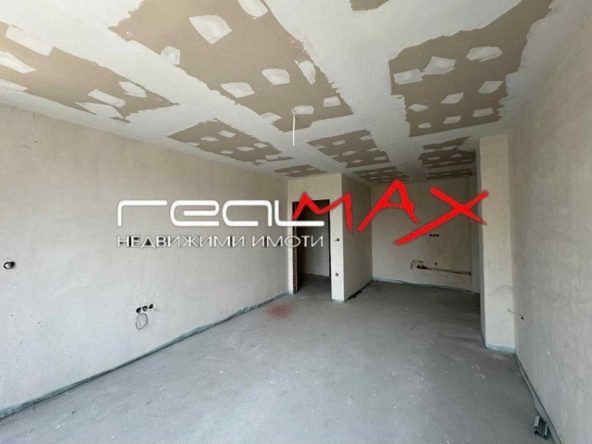 Двустаен апартамент в Казанлък - 66 кв.м за 1507 €/кв.м - Снимка #1