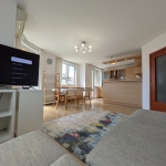 Дава се под наем Тристаен апартамент в Варна, Спортна зала - 110 кв.м за 816 € - Снимка #1