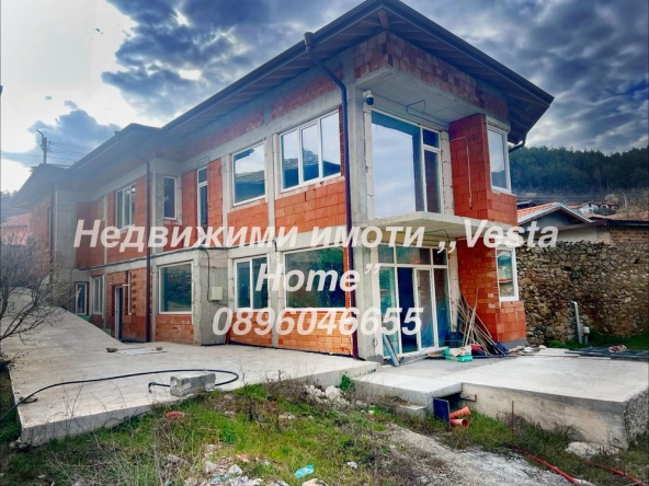 Къща в Мъглиж - 250 кв.м за 408 €/кв.м - Снимка #1