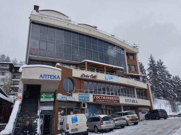 Двустаен апартамент в София, Център - 65 кв.м за 20 €/кв.м - Снимка #1