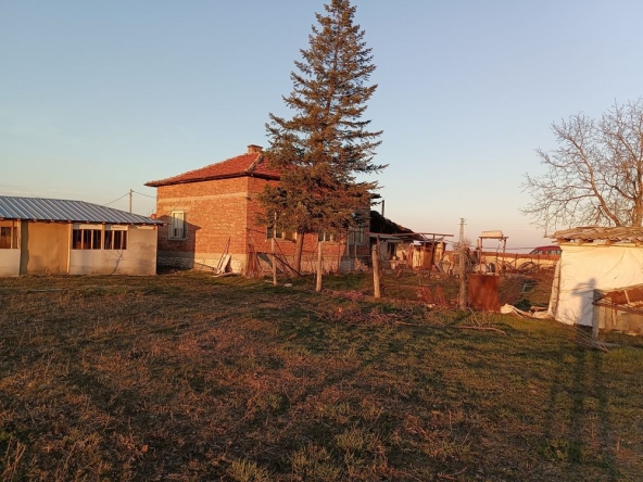 Къща в Първомай - 80 кв.м за 319 €/кв.м - Снимка #1