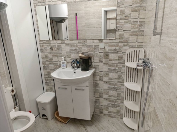 Дава се под наем Двустаен апартамент в Силистра, Митница - 54 кв.м за 306 € - Снимка #1