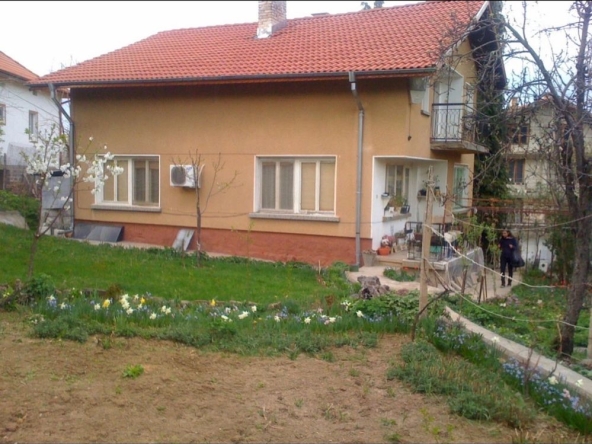 Къща в София, Редута - 84 кв.м за 1012 €/кв.м - Снимка #1