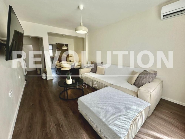 Дава се под наем Двустаен апартамент в Варна, Гръцка махала - 65 кв.м за 850 € - Снимка #1