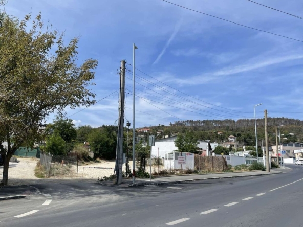 Дава се под наем Гараж / Паркомясто в Варна, Възраждане 1 - 2500 кв.м за 30.6 € - Снимка #1