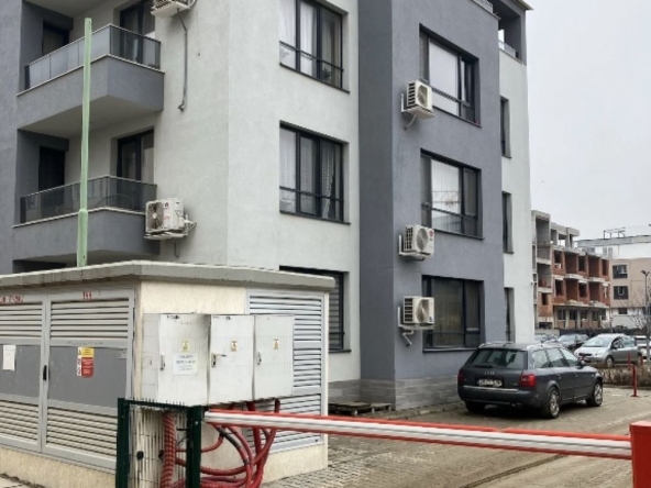 Дава се под наем Гараж / Паркомясто в София, Малинова долина - 13 кв.м за 91.8 € - Снимка #1