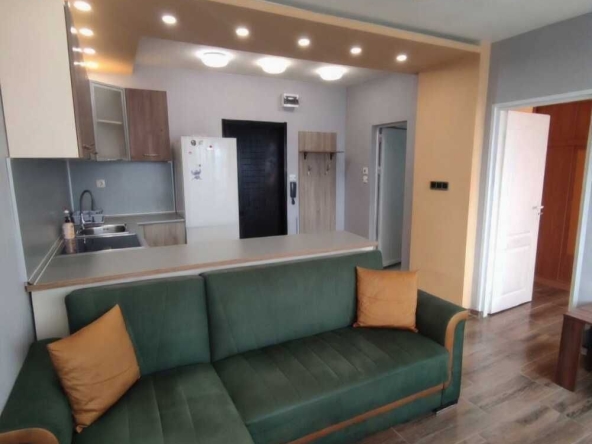 Дава се под наем Двустаен апартамент в Пловдив, Тракия - 60 кв.м за 378.93 € - Снимка #1
