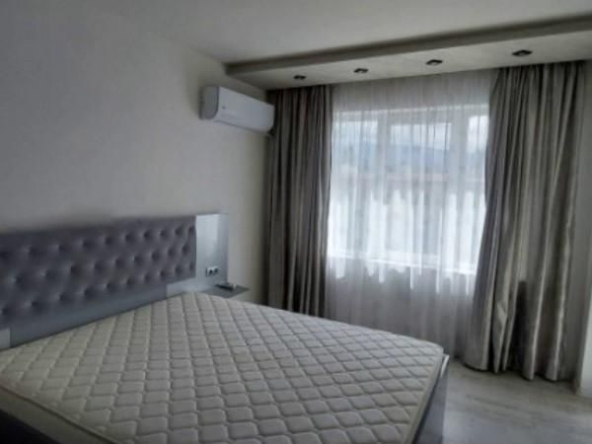 Дава се под наем Тристаен апартамент в София, Триъгълника - 101 кв.м за 750 € - Снимка #1