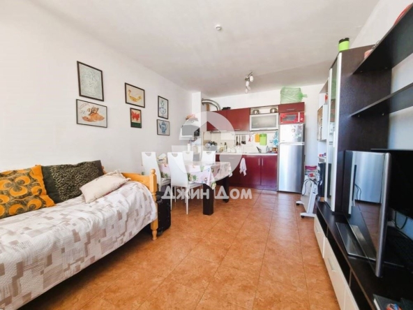 Двустаен апартамент в к.к. Слънчев бряг - 72 кв.м за 785 €/кв.м - Снимка #1