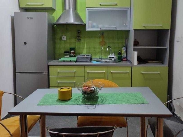 Дава се под наем Двустаен апартамент в София, Център - 63 кв.м за 408 € - Снимка #1