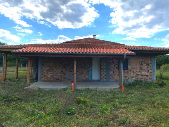 Къща в с. Чакали, Област Велико Търново - 125 кв.м за 384 €/кв.м - Снимка #1