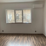 Дава се под наем Четиристаен апартамент в София, Център - 100 кв.м за 800 € - Снимка #1